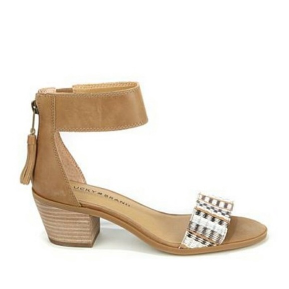 Lucky Brand Shoes - EUC Lucky Brand Batima leather neutral sandal 10 W
